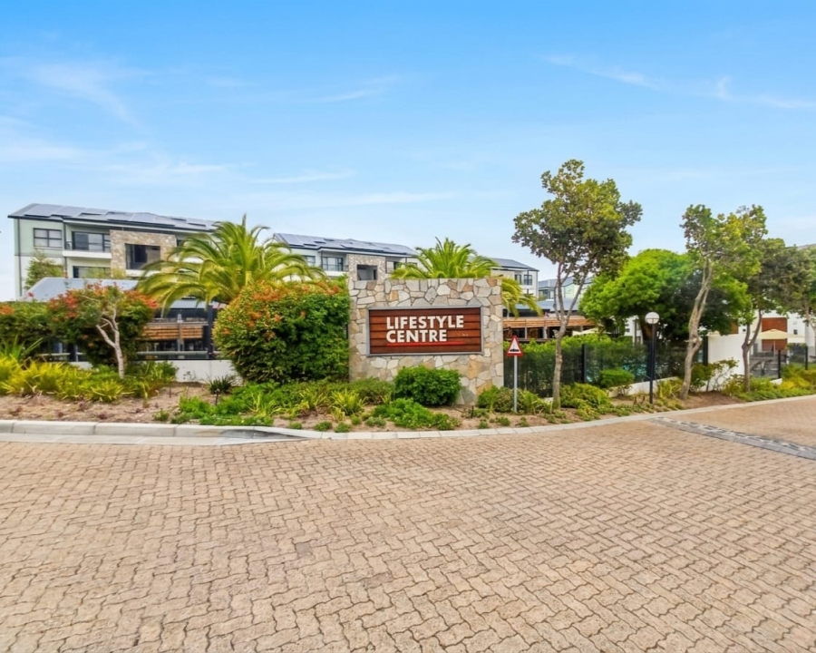 1 Bedroom Property for Sale in De Zicht Estate Western Cape